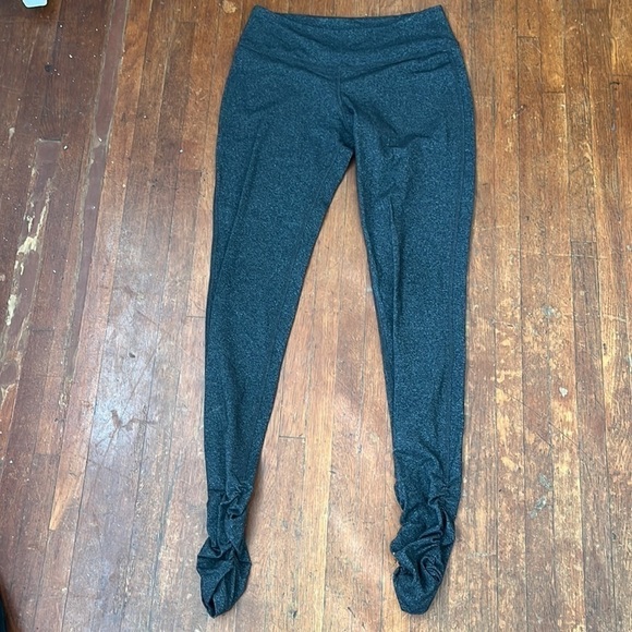 Beyond Yoga | Full Length Ruched Leggings - Picture 1 of 4